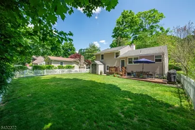 26 Lakeview Rd, Sparta Township, NJ 07871 - Photo 3
