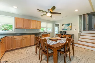 26 Lakeview Rd, Sparta Township, NJ 07871 - Photo 9