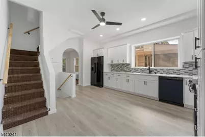 589 Westminster Ave, Elizabeth, NJ 07208 - Photo 25