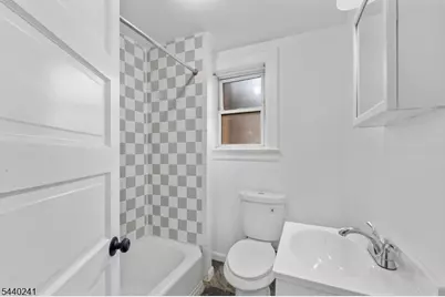 589 Westminster Ave, Elizabeth, NJ 07208 - Photo 21