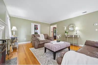 14 Beach St, East Hanover Township, NJ 07936 - Photo 5