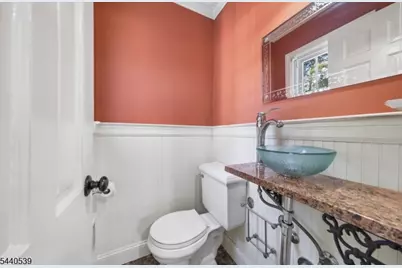 14 Beach St, East Hanover Township, NJ 07936 - Photo 17