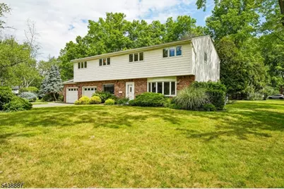18 Arlington Dr, Livingston, NJ 07039 - Photo 3