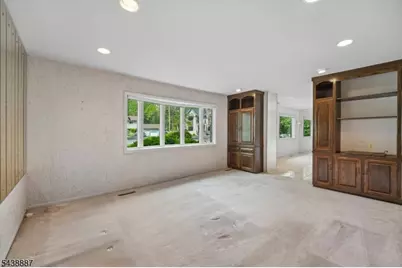18 Arlington Dr, Livingston, NJ 07039 - Photo 9