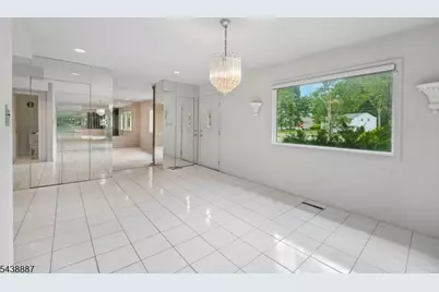 18 Arlington Dr, Livingston, NJ 07039 - Photo 5