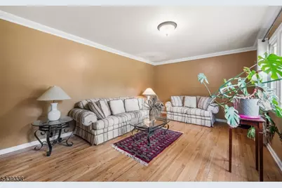 1 Oak Grove Rd, Raritan Township, NJ 08822 - Photo 5