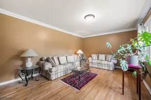 1 Oak Grove Rd, Raritan Township, NJ 08822 - Photo 5