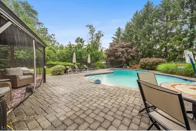 1 Oak Grove Rd, Raritan Township, NJ 08822 - Photo 27