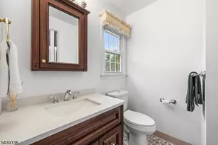 1 Oak Grove Rd, Raritan Township, NJ 08822 - Photo 17