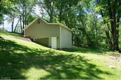 20 Kingsland Ave, Stanhope, NJ 07874 - Photo 23