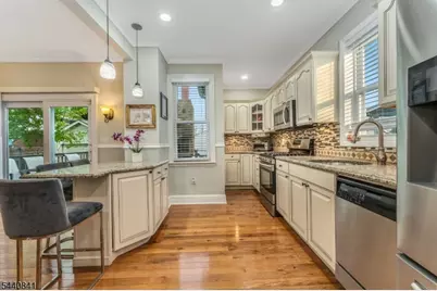 119 Edgewood Rd, Linden, NJ 07036 - Photo 7