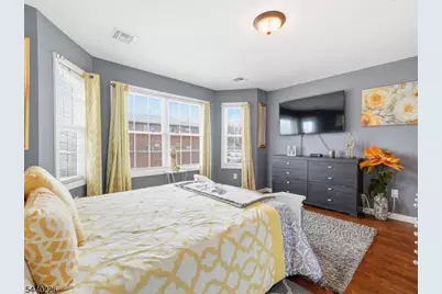 911 Worth Ave, Linden, NJ 07036 - Photo 15