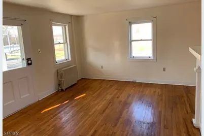 14 Hoffman Rd, Clinton Township, NJ 08833 - Photo 5