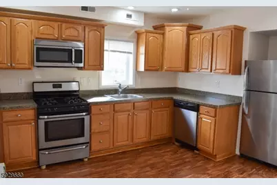 11 Church St #2, Raritan, NJ 08869 - Photo 7