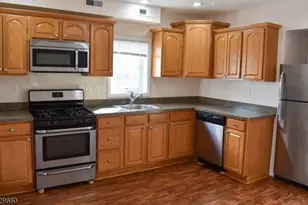 11 Church St, Raritan, NJ 08869 - Photo 7