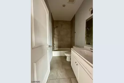 201-205 Marshall St #6, Elizabeth, NJ 07206 - Photo 13