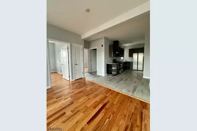 201-205 Marshall St #6, Elizabeth, NJ 07206 - Photo 9