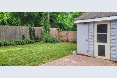 347 Somerset St, Long Hill Township, NJ 07980 - Photo 7