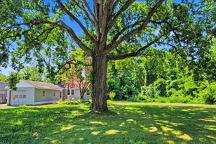 347 Somerset St, Long Hill Township, NJ 07980 - Photo 3