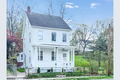 564 Warren St, Phillipsburg, NJ 08865 - Photo 1