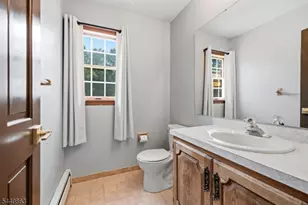 26 Gentry Dr, Washington Township, NJ 07853 - Photo 9