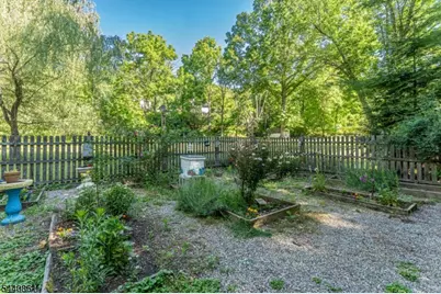 501 Hamilton Dr, Hackettstown, NJ 07840 - Photo 5