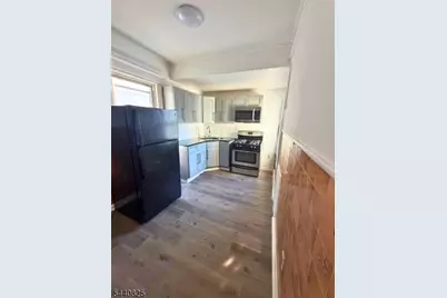 377 N 7th St #2, Newark, NJ 07107 - Photo 3