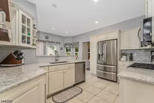 2 Craft Farm Dr, Bridgewater, NJ 08807 - Photo 3