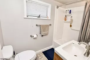 29 Ferris Ln, Jefferson Township, NJ 07438 - Photo 9