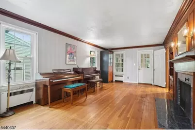 688 Greenbrook Rd, North Plainfield, NJ 07063 - Photo 5