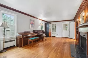 688 Greenbrook Rd, North Plainfield, NJ 07063 - Photo 5