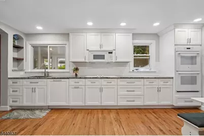 688 Greenbrook Rd, North Plainfield, NJ 07063 - Photo 11