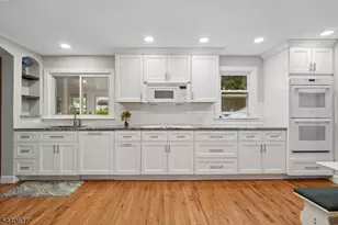 688 Greenbrook Rd, North Plainfield, NJ 07063 - Photo 11