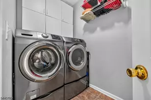 169 Winchester Ct, Clifton, NJ 07013 - Photo 7
