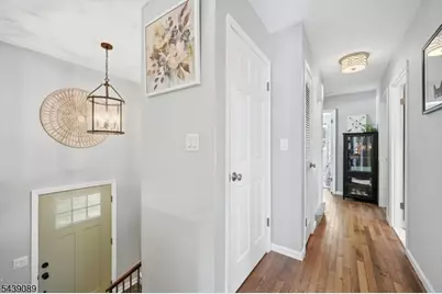 1 Hampton Spring Rd, Hampton Township, NJ 07860 - Photo 3