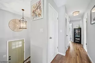 1 Hampton Spring Rd, Hampton Township, NJ 07860 - Photo 3