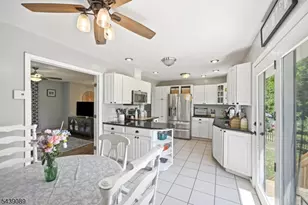 1 Hampton Spring Rd, Hampton Township, NJ 07860 - Photo 15