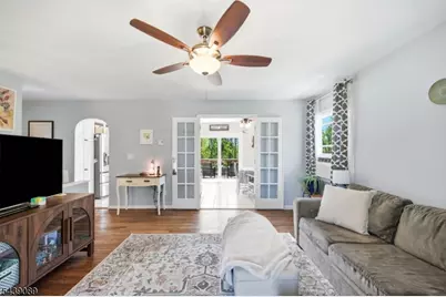 1 Hampton Spring Rd, Hampton Township, NJ 07860 - Photo 11