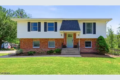 1 Hampton Spring Rd, Hampton Township, NJ 07860 - Photo 1