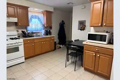 700 W Camplain Rd #4, Manville, NJ 08835 - Photo 5