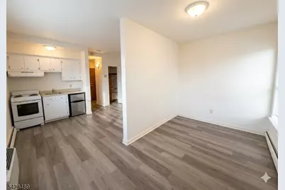 325 1st St #6, Carlstadt, NJ 07072 - Photo 7
