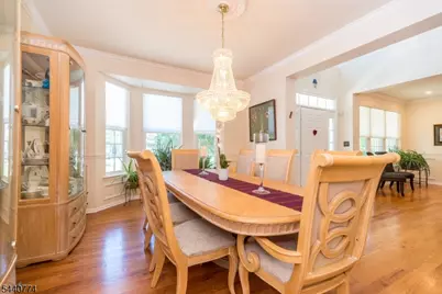 21 Stirrup Ln, Raritan Township, NJ 08822 - Photo 5