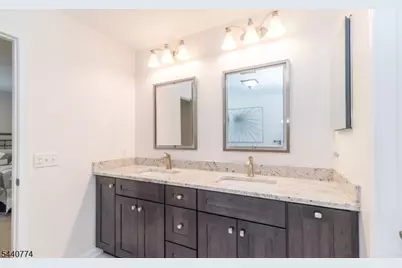 21 Stirrup Ln, Raritan Township, NJ 08822 - Photo 21