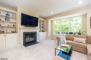 21 Stirrup Ln, Raritan Township, NJ 08822 - Photo 11