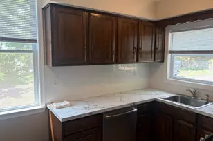192 Central Ave, Long Hill Township, NJ 07980 - Photo 5