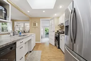 512 Monroe St, Hackettstown, NJ 07840 - Photo 11
