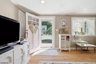 512 Monroe St, Hackettstown, NJ 07840 - Photo 5