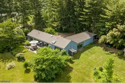1024 Califon Cokesbury Rd, Tewksbury Township, NJ 08833 - Photo 3