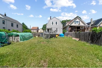 205-207 E 24th St, Paterson, NJ 07514 - Photo 21