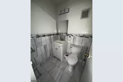 77 Prospect Ave #C, Hackensack, NJ 07601 - Photo 13